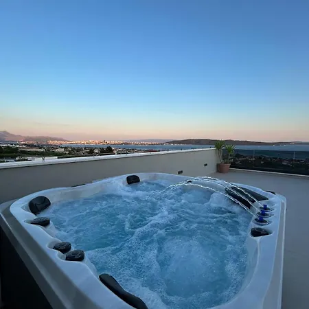 Apartmán Magnificent Lux View *